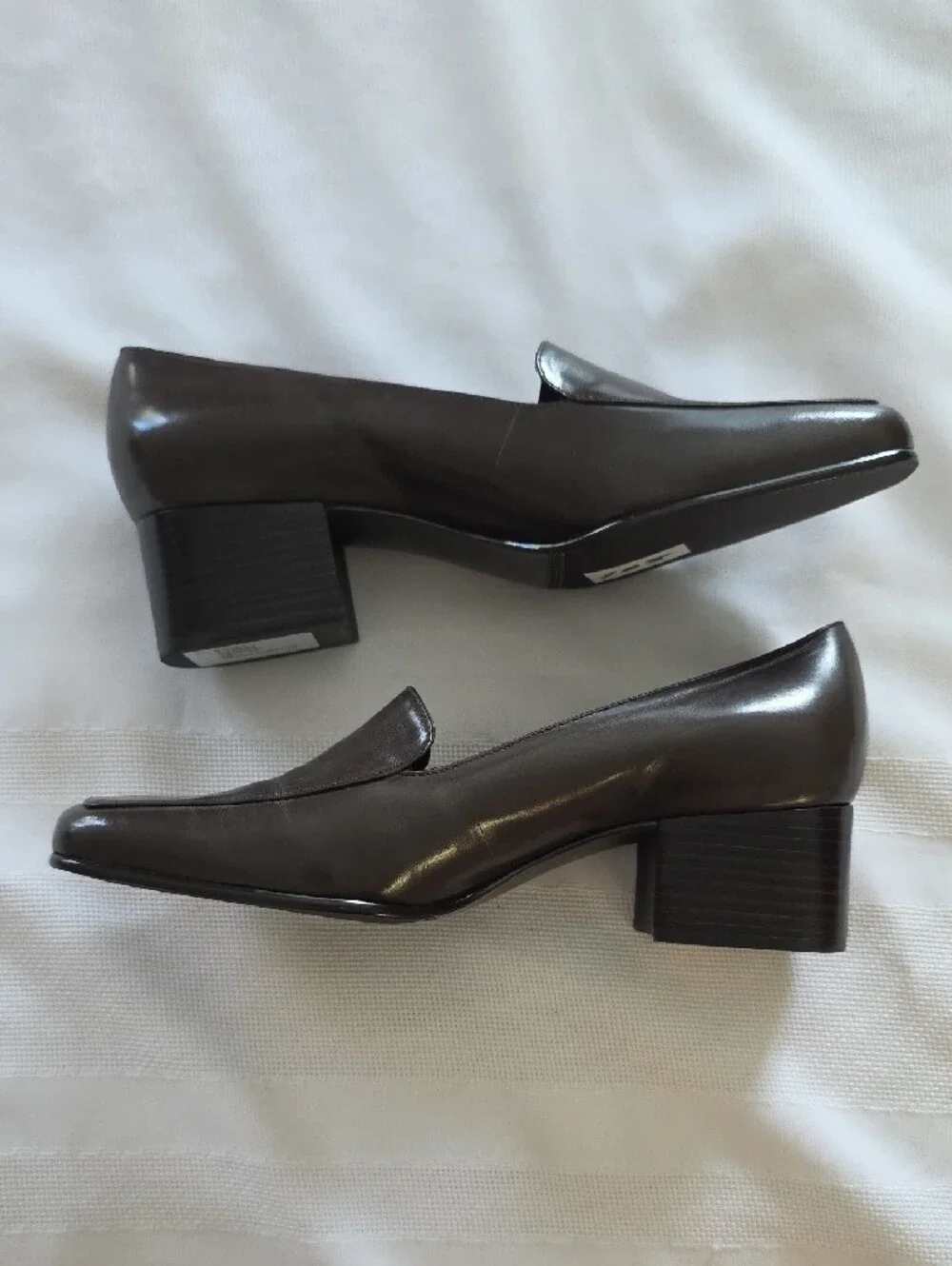 Vintage Etienne Aigner Dark Brown Leather Square Block Heel Pumps NOS 6 Samples